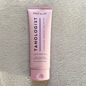 5/$25 🎆 NEW Full Size Tanologist Hydrating Gradual Tan Lotion - 8.45 fl oz